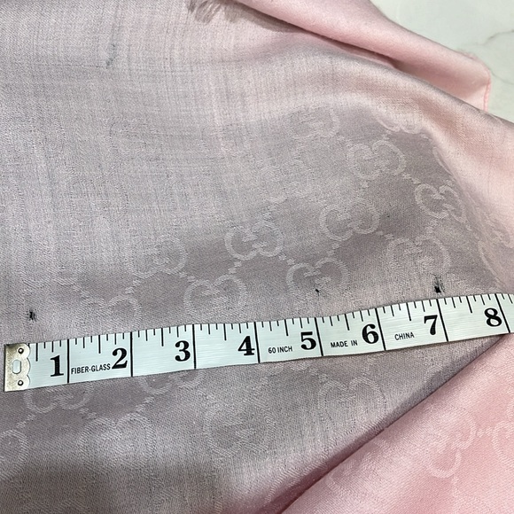 Gucci pink wool/silk blend scarf - Picture 7 of 7